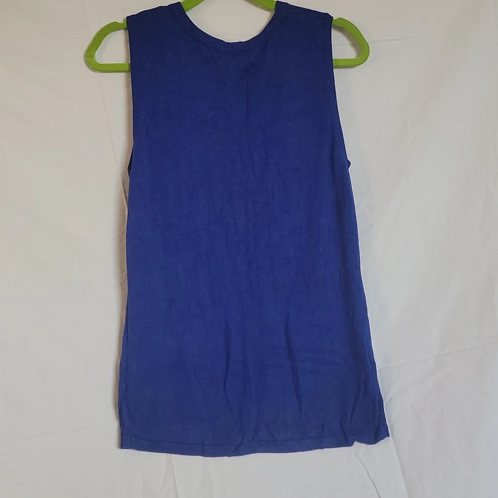 Top - Picture 3 of 4